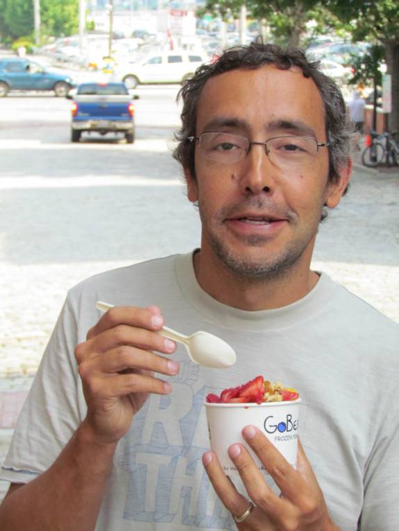 Delicioso Frozen Iogurt em Portland, em Maine, nos Estados Unidos. O merecido prêmio depois de consertar a Fiona